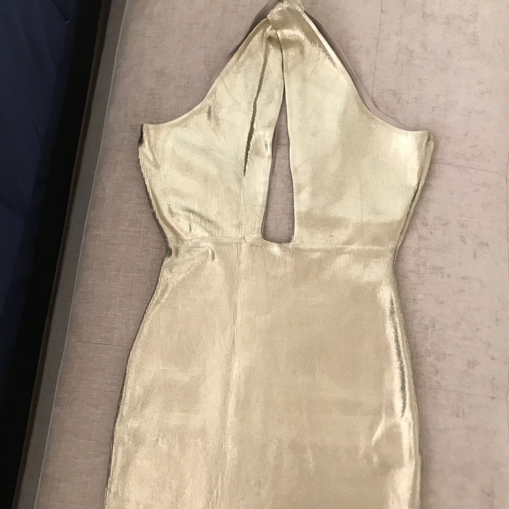 NEW LISTING! BRAND NEW GOLD DRESS!